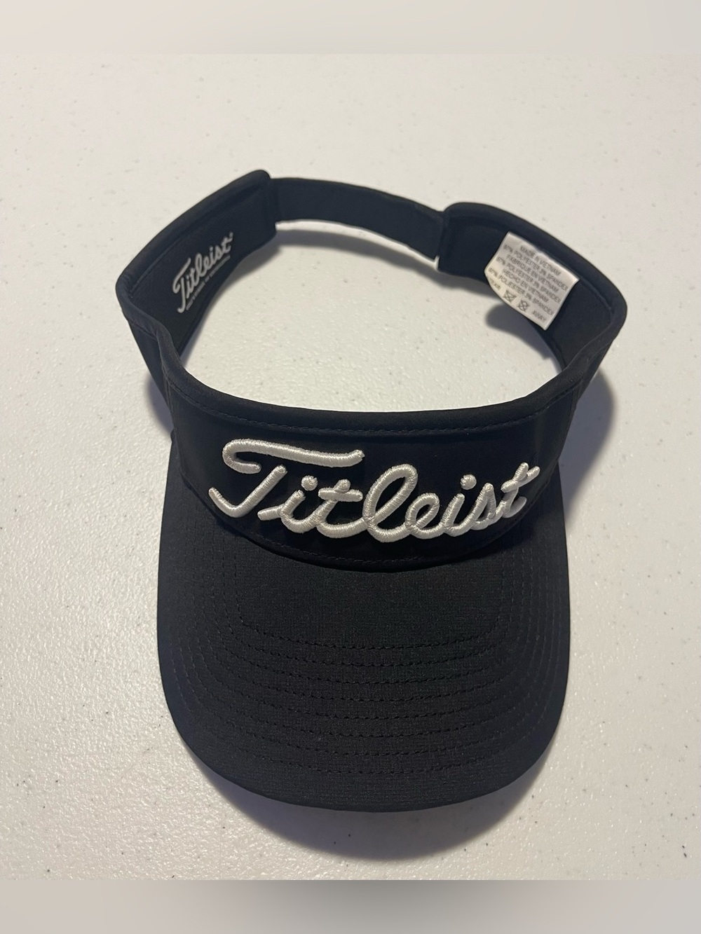 Titleist Black Visor with White Embroidered PRO V1 Script